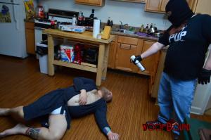 www.woofbound.com - Spray Attack thumbnail